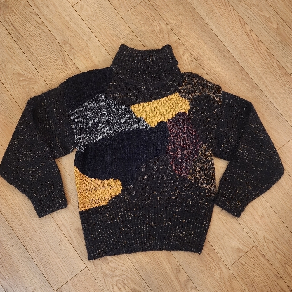 Vintage Turtleneck Sweater- M